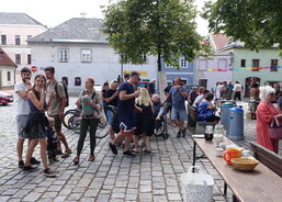 Senioři se svými rodinami prožili krásné odpoledne na Toulovcově náměstí v Litomyšli