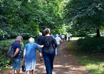 Pečujete? Přijďte do svépomocné skupiny, nejste na to sami!