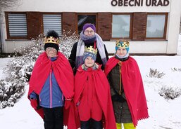 I koledníkům v obci Čistá se letos koleda vydařila