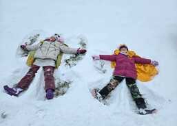 Koledníci z Morašic na sněhu